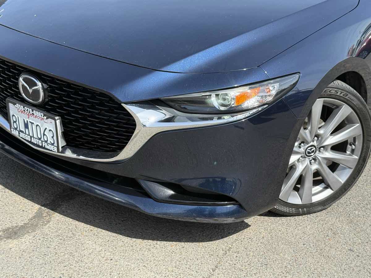 Used 2019 MAZDA MAZDA3 Back Up Cam, Easy Financing, C image 3