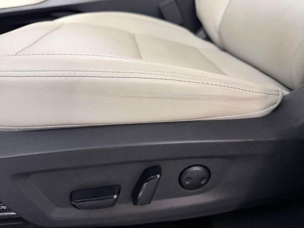 Used 2025 Nissan Murano SL w/ Cargo Package image 23