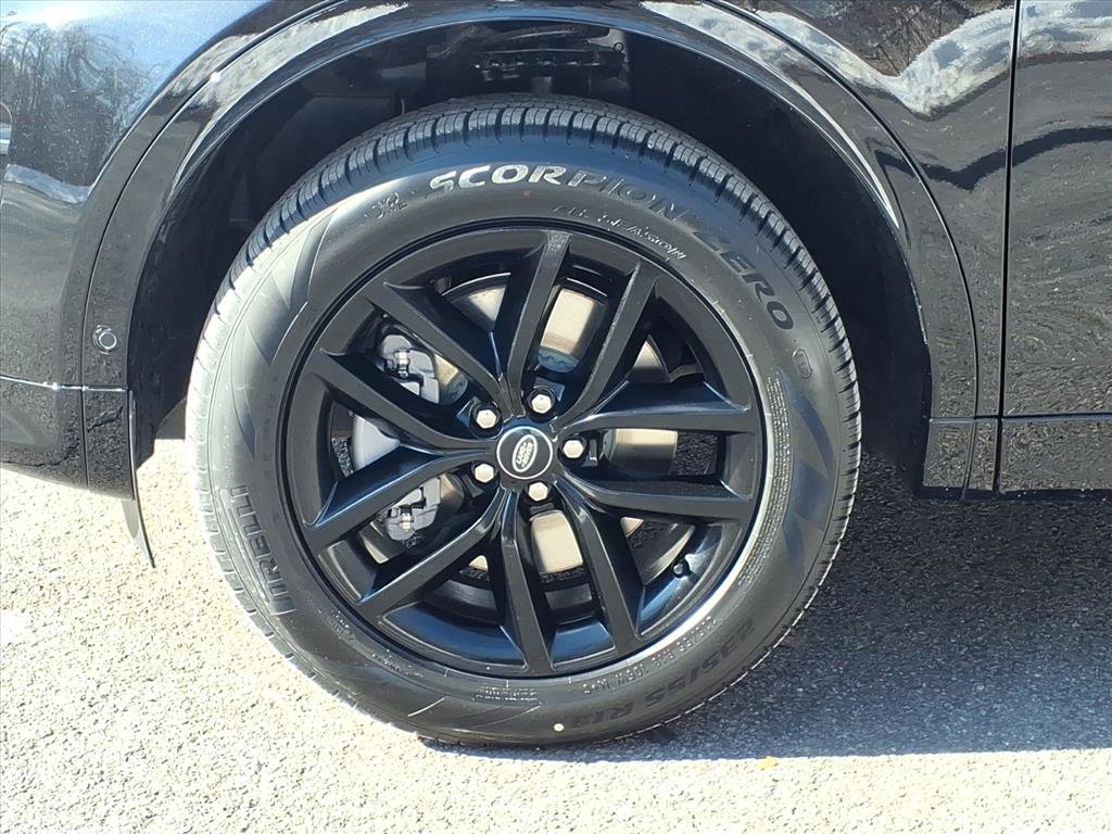 New 2026 Land Rover Discovery Sport Landmark image 9