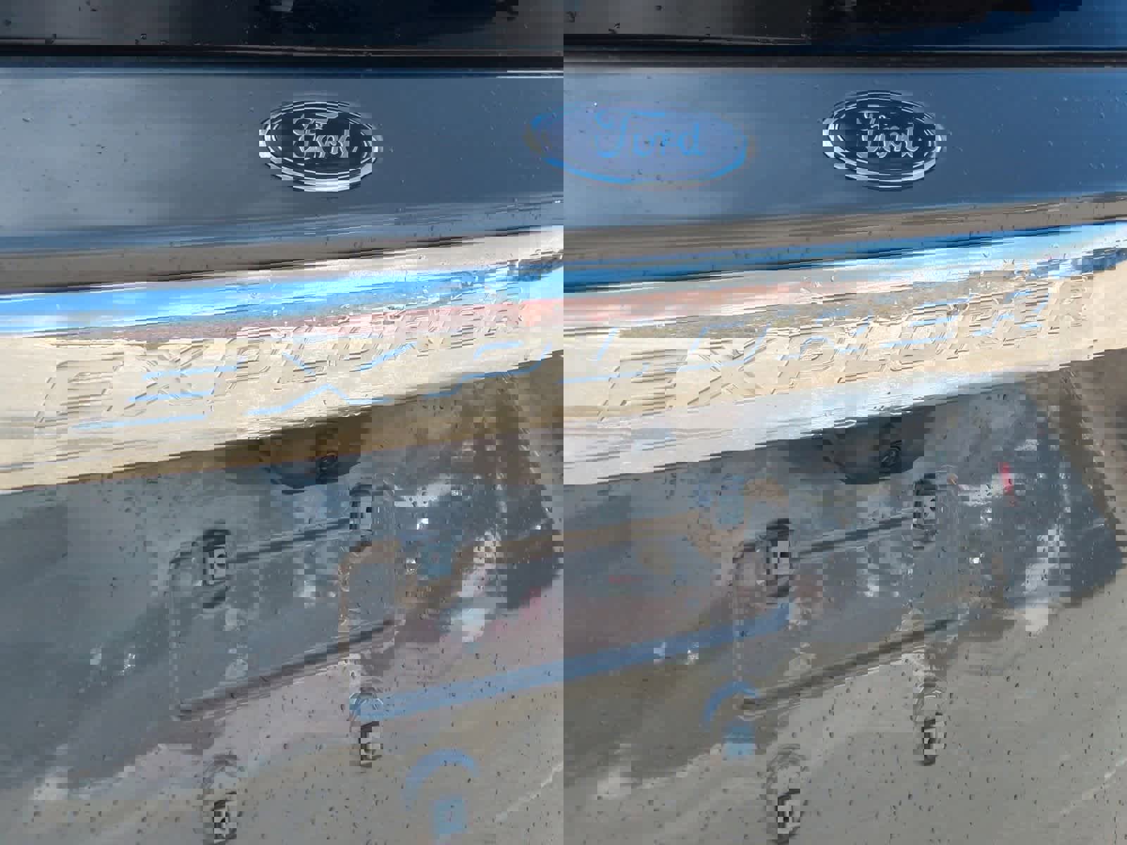 Used 2023 Ford Explorer XLT w/ Equipment Group 202A image 13