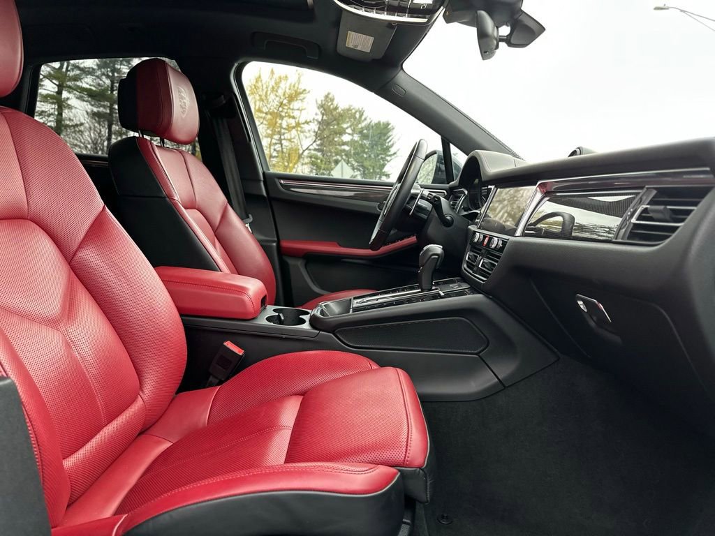 Used 2024 Porsche Macan S image 22