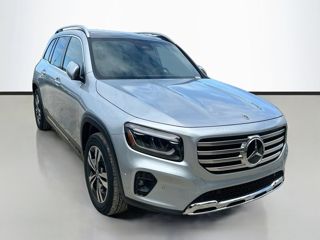 Used 2026 Mercedes-Benz GLB 250 image 3