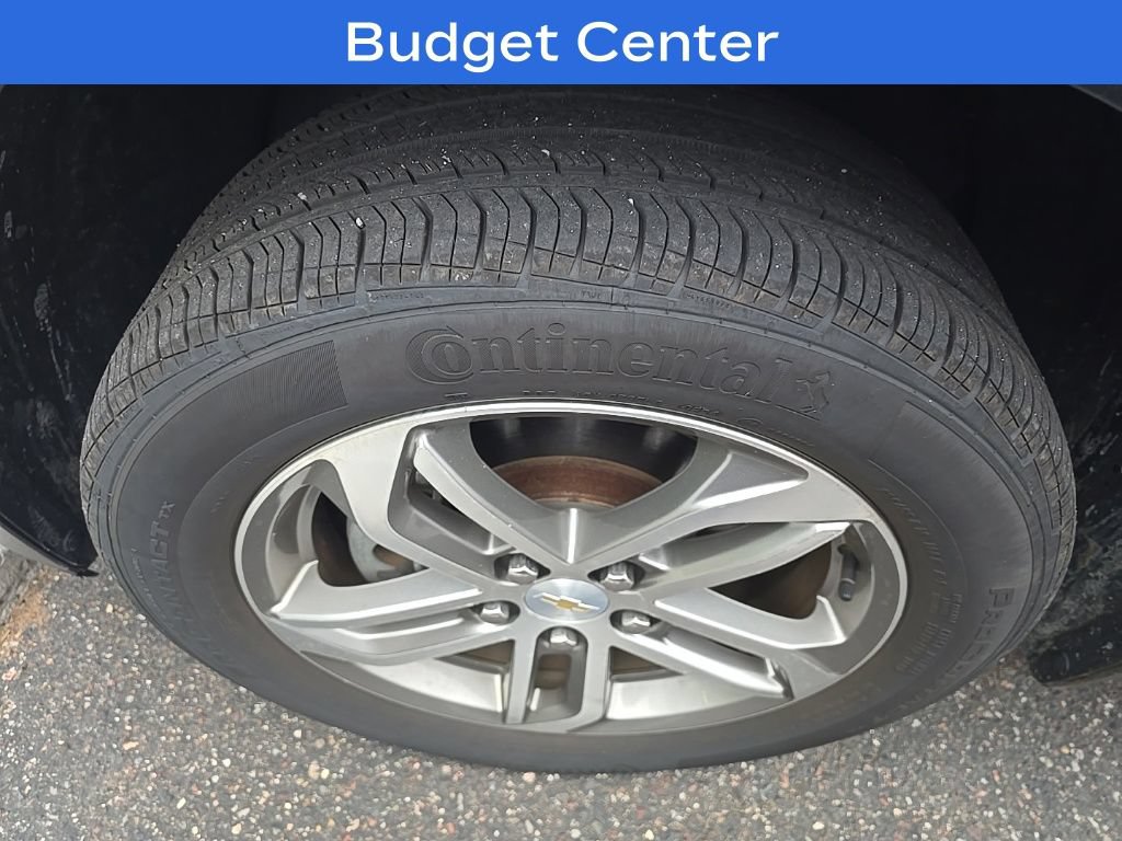Used 2017 Chevrolet Equinox Premier w/ Enhanced Convenience Package FWD image 32
