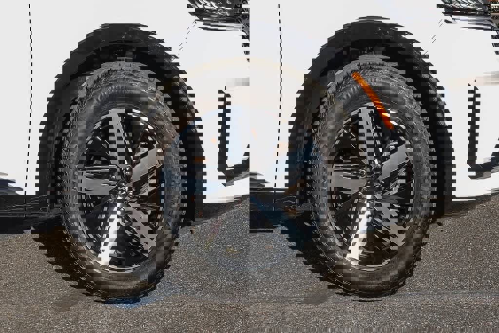 Certified 2023 Kia Sorento S image 10