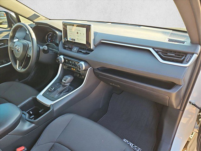 Used 2024 Toyota RAV4 SE AWD/4WD image 23