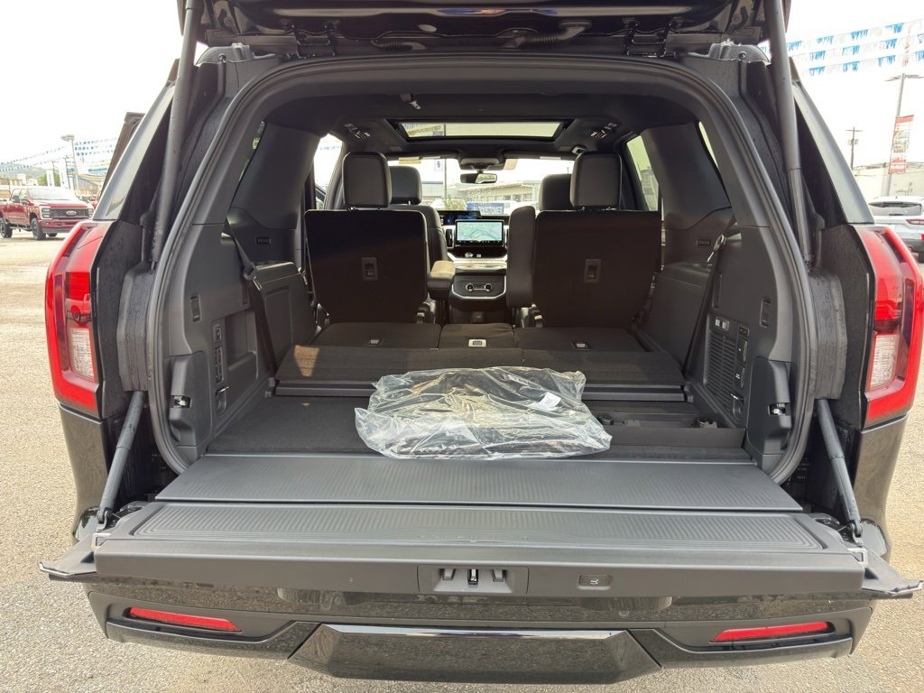 New 2025 Ford Expedition Platinum w/ Stealth Performance Package image 26