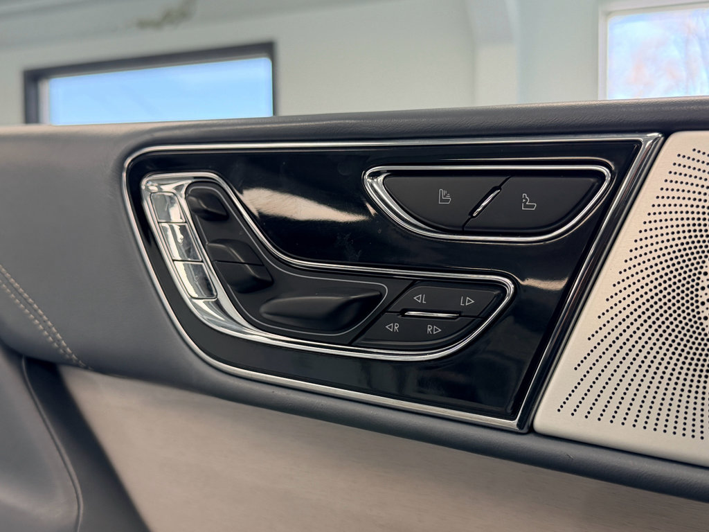 Used 2023 Lincoln Navigator L Black Label AWD/4WD image 20