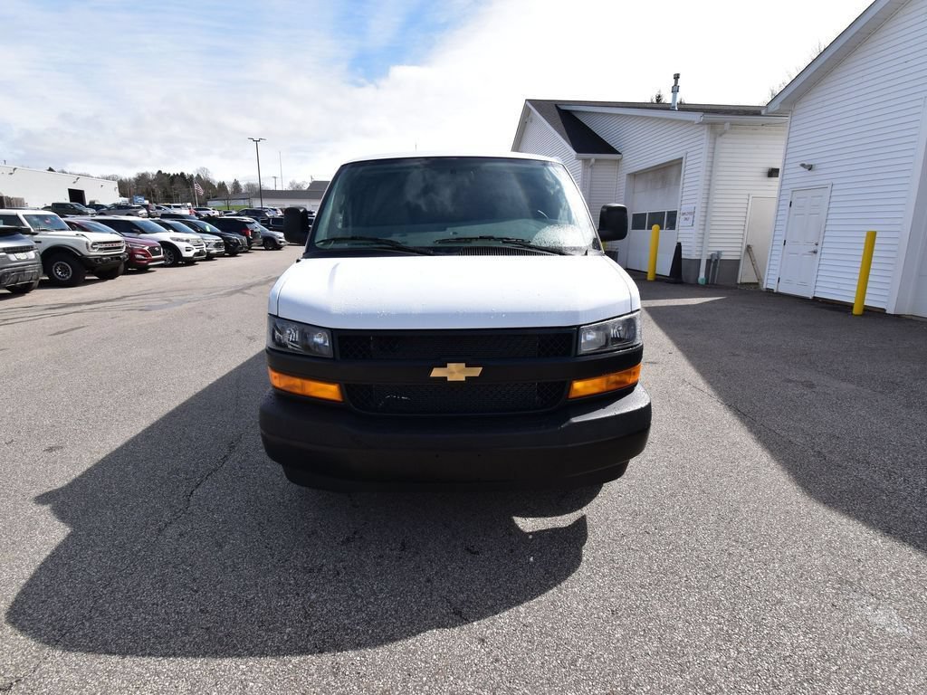 New 2026 Chevrolet Express 3500 Extended w/ Driver Convenience Package RWD image 2
