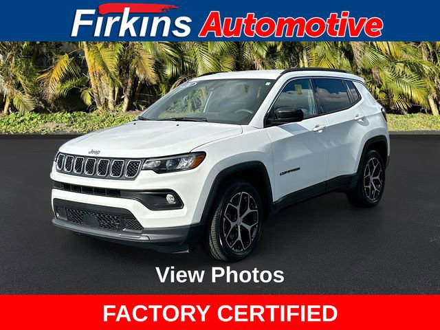 Used 2024 Jeep Compass Latitude image 1