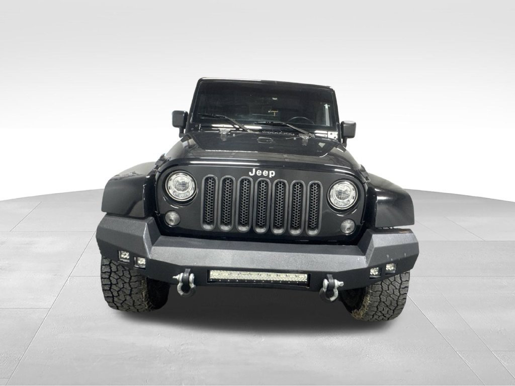 Used 2017 Jeep Wrangler Unlimited Rubicon w/ Connectivity Group AWD/4WD image 4