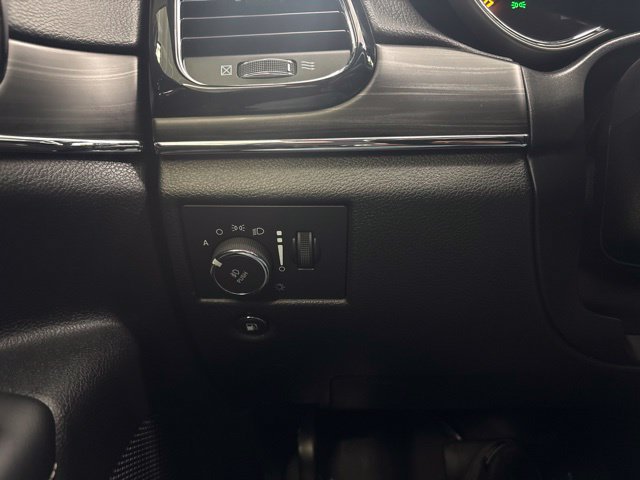 Used 2021 Jeep Grand Cherokee Limited w/ Quick Order Package 28K 80th AWD/4WD image 37