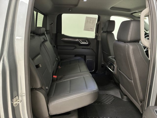 Used 2025 Chevrolet Silverado 1500 LTZ AWD/4WD image 16