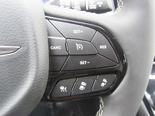 Used 2026 Chrysler Pacifica Limited w/ S Appearance Package image 43