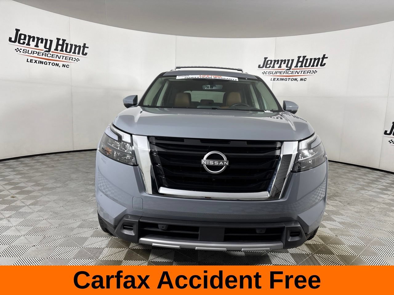 Used 2025 Nissan Pathfinder Platinum w/ Cargo Package FWD image 3