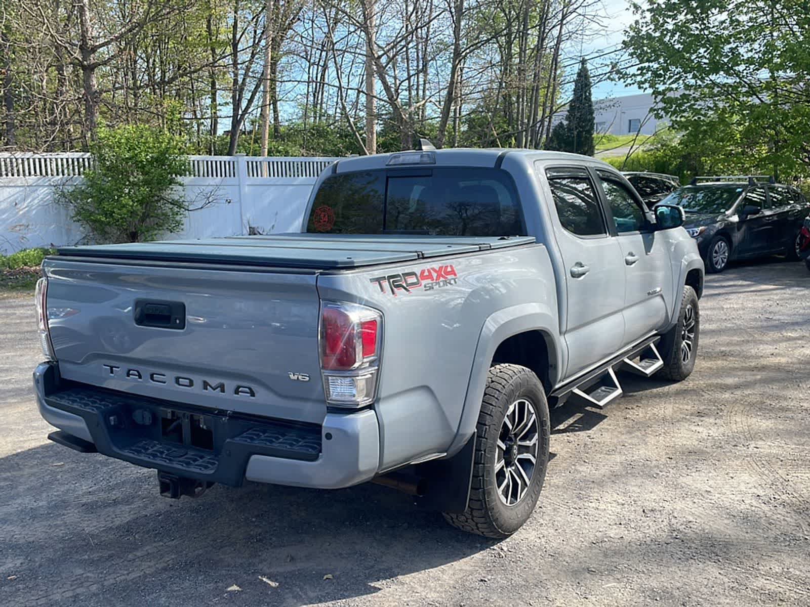 Used 2020 Toyota Tacoma TRD Sport w/ TRD Premium Sport Package AWD/4WD image 11