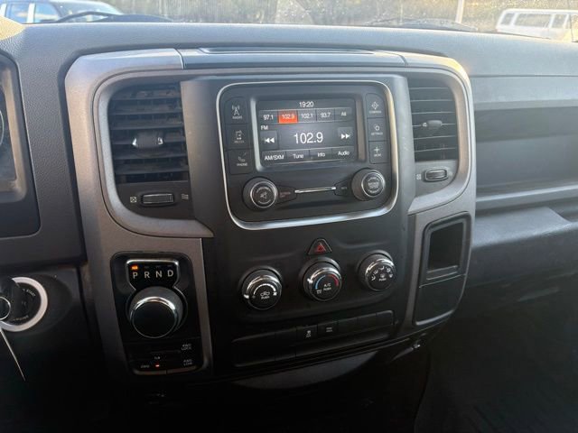 Used 2015 RAM 1500 Express w/ Black Ram 1500 Express Group AWD/4WD image 17