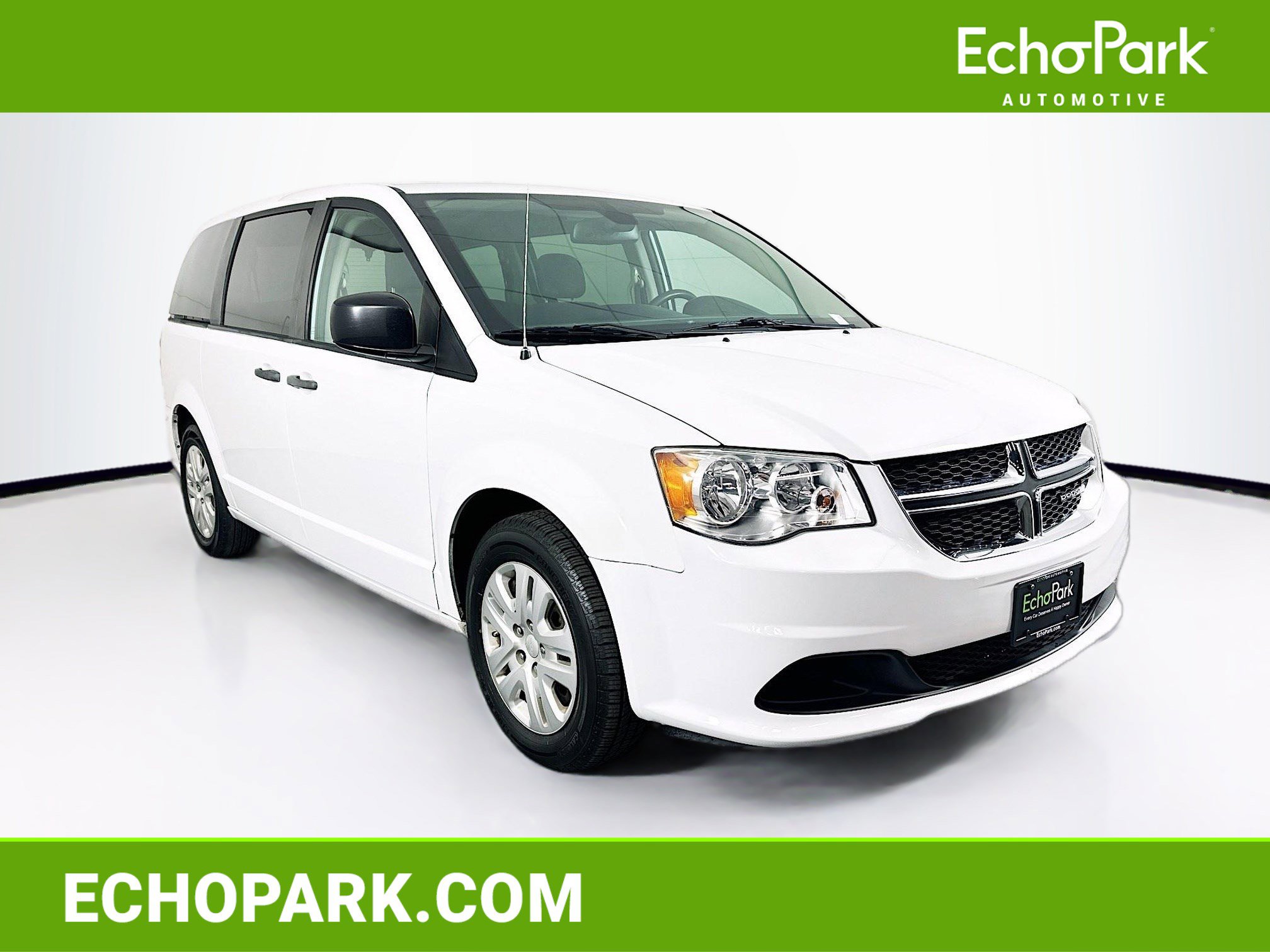Used 2019 Dodge Grand Caravan SE w/ UConnect Hands-Free Group