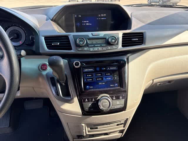 Used 2016 Honda Odyssey SE image 19