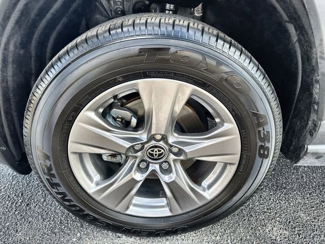 Used 2025 Toyota RAV4 XLE w/ Convenience Package image 19