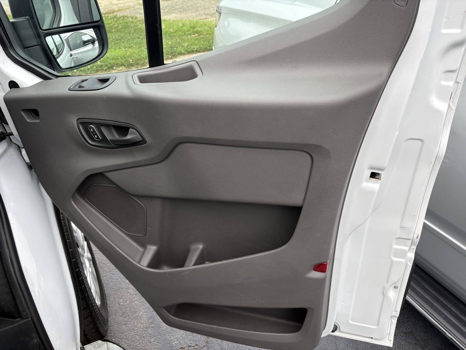 Used 2025 Ford Transit 250 Low Roof w/ Exterior Upgrade Package RWD image 11