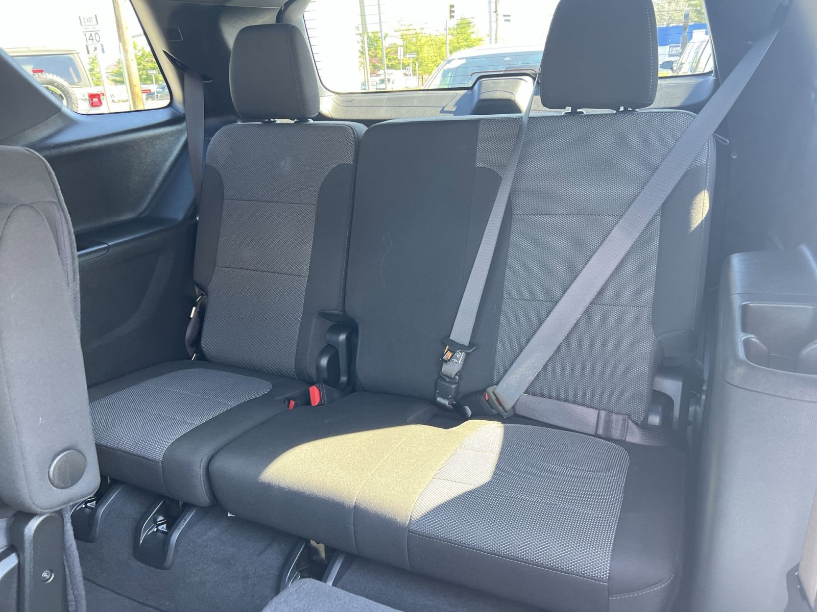 Used 2023 Chevrolet Traverse LT image 24