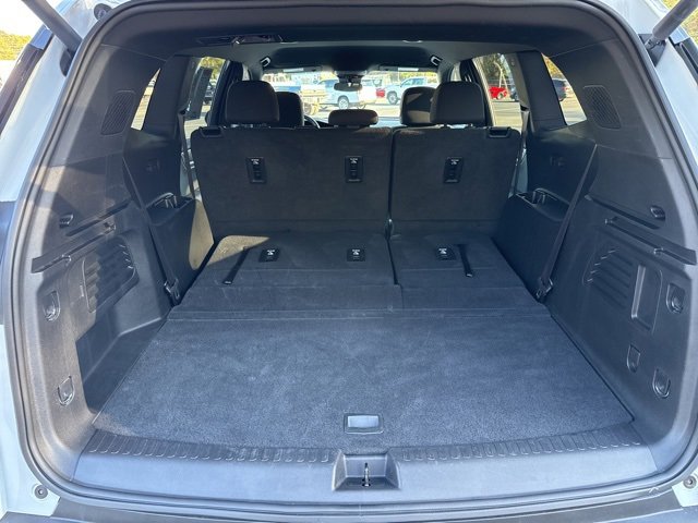 Used 2025 GMC Acadia Elevation image 27