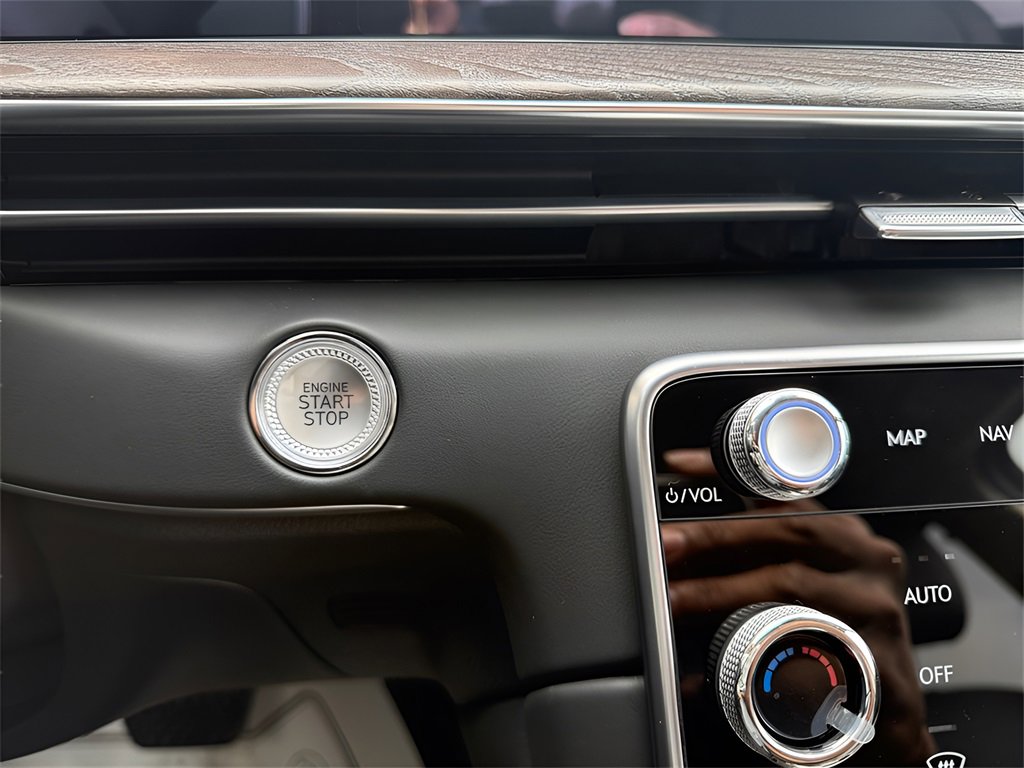 New 2025 Genesis GV80 2.5T Prestige image 34