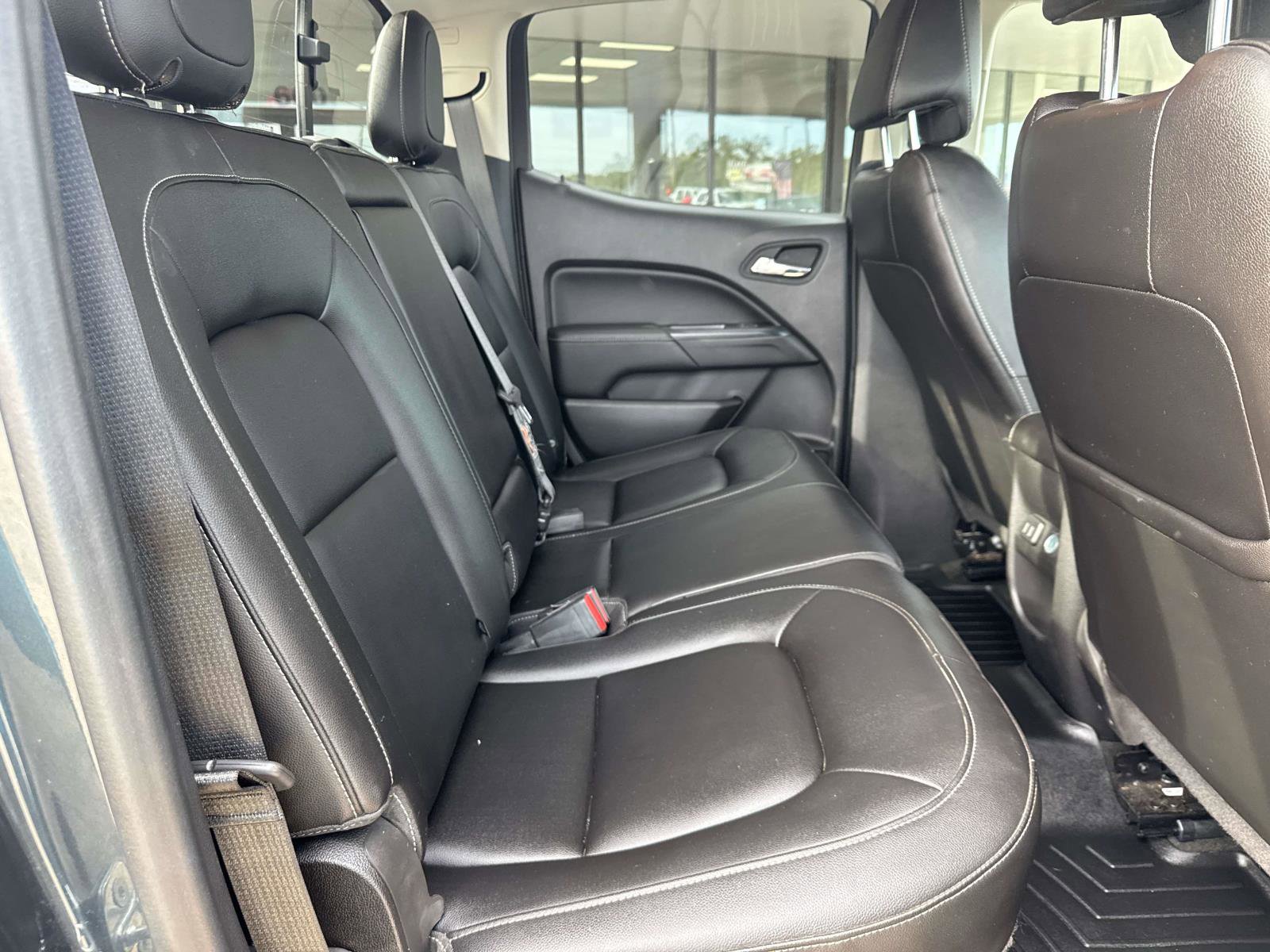 Used 2017 GMC Canyon SLT w/ Driver Alert Package image 8