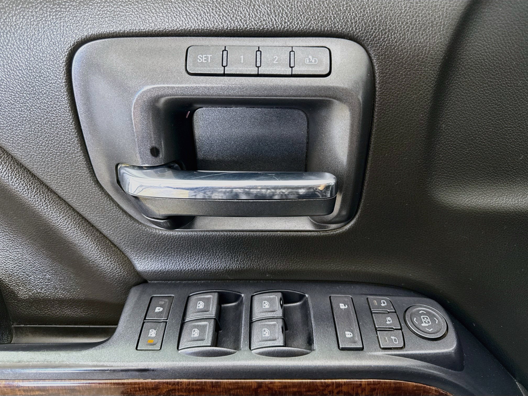 Used 2019 GMC Sierra 2500 SLT w/ Duramax Plus Package AWD/4WD image 19