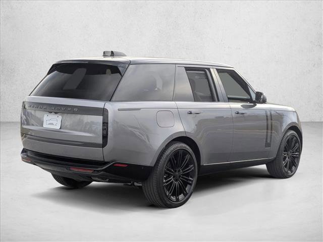 New 2026 Land Rover Range Rover SE image 2