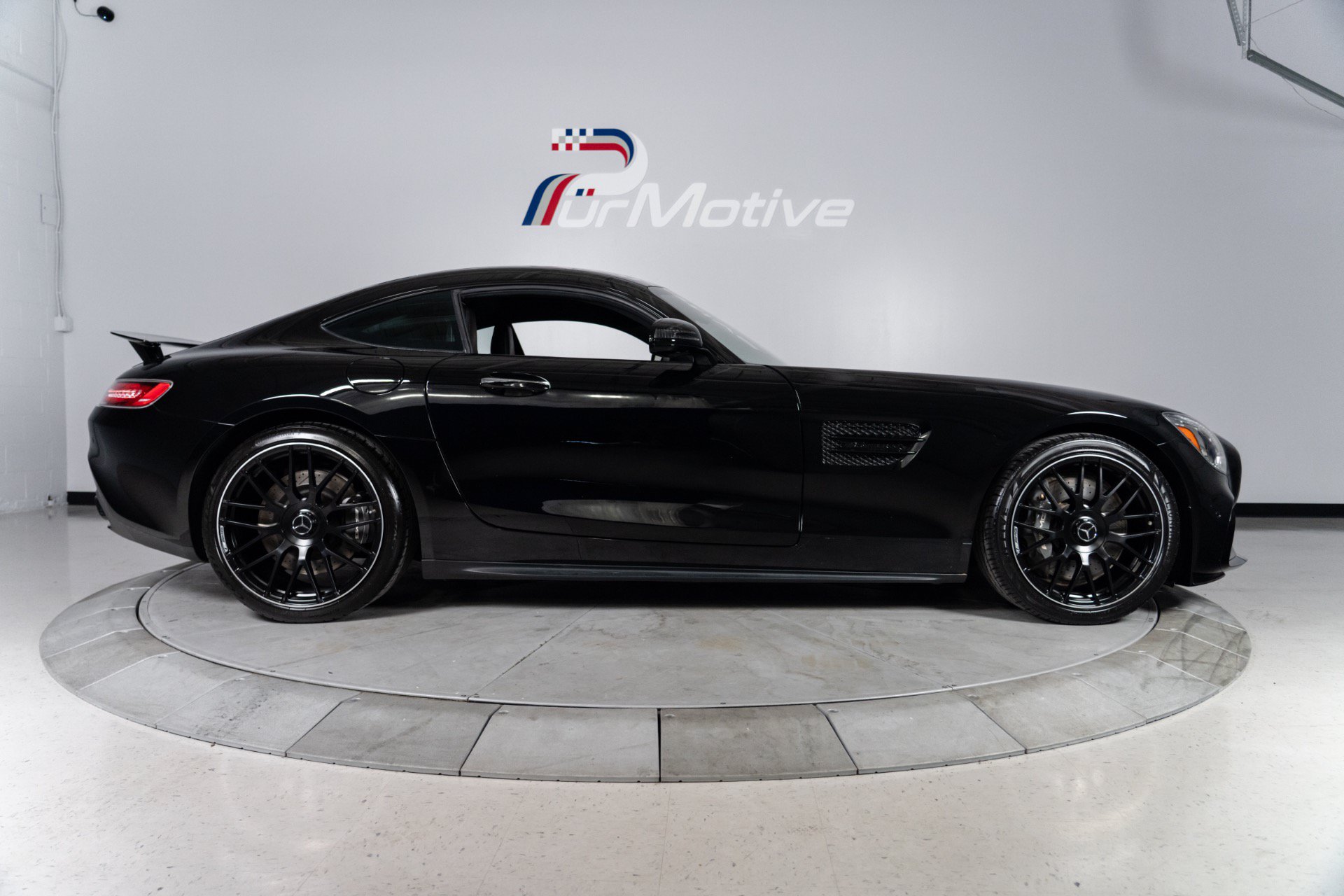 Used 2017 Mercedes-Benz AMG GT Coupe w/ Exclusive Interior Package image 20