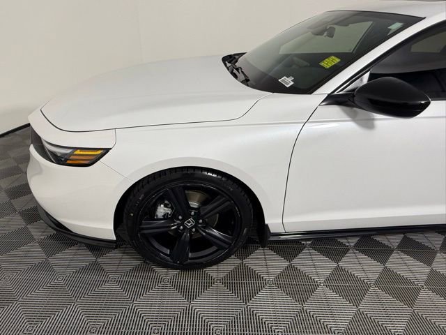 Used 2024 Honda Accord Sport image 12