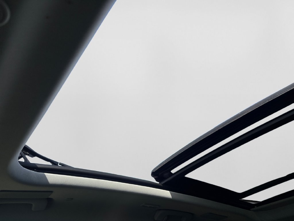 Used 2025 Lincoln Aviator Reserve w/ Equipment Group 201A AWD/4WD image 12