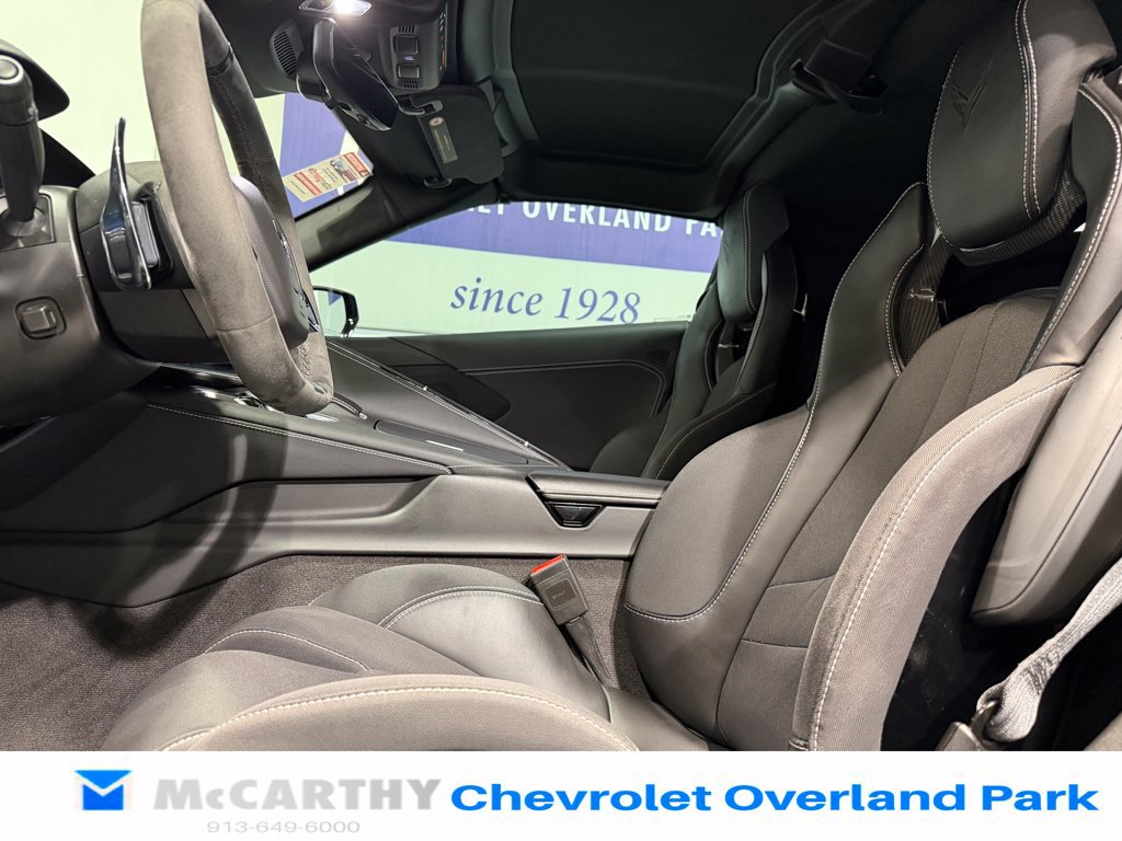 Used 2024 Chevrolet Corvette Z06 RWD image 32