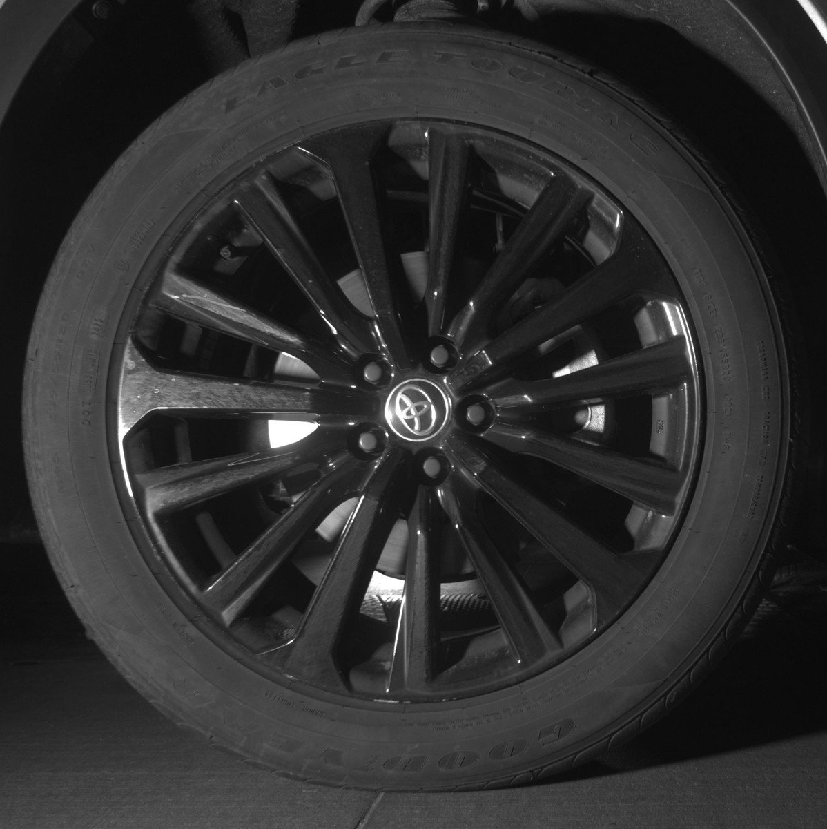 Used 2025 Toyota Highlander XSE image 13