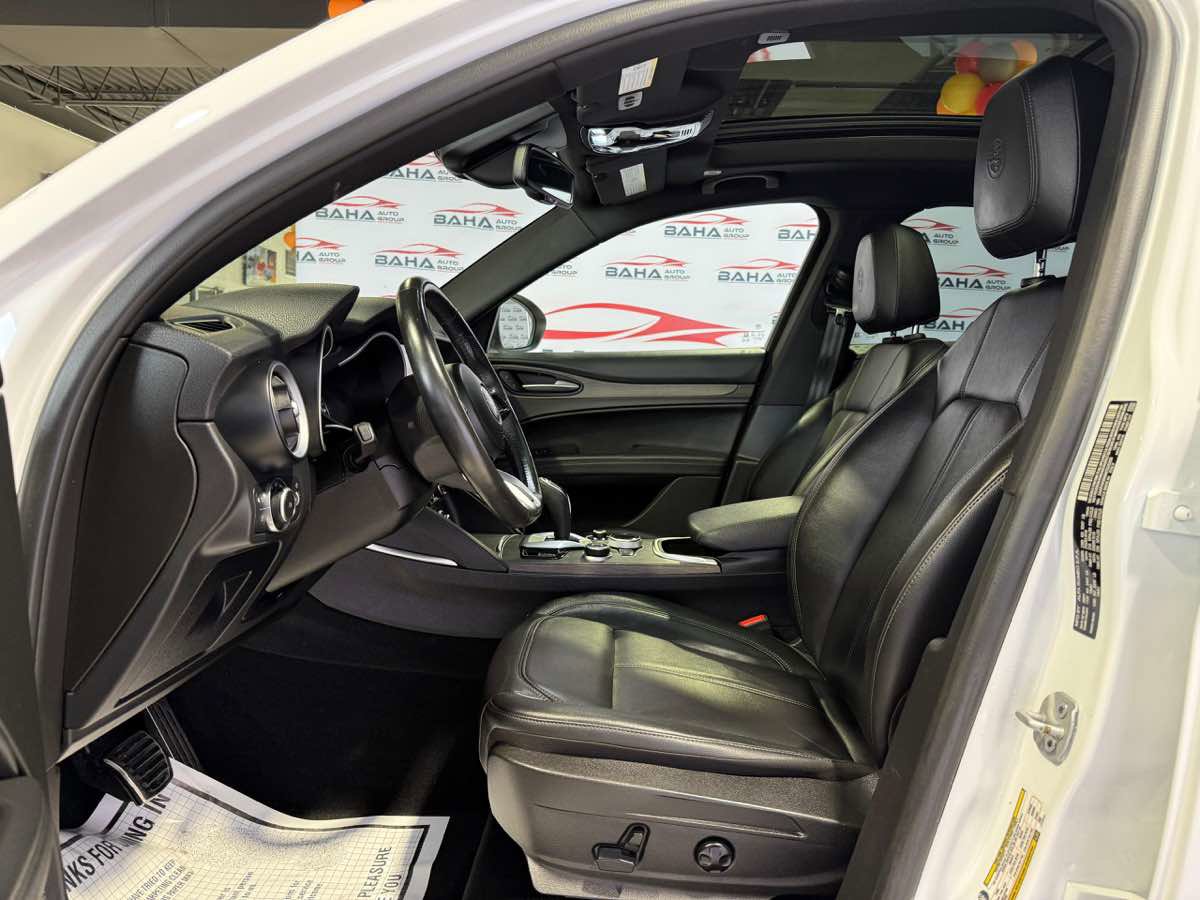 Used 2022 Alfa Romeo Stelvio Ti w/ Active Assist Plus Package image 14