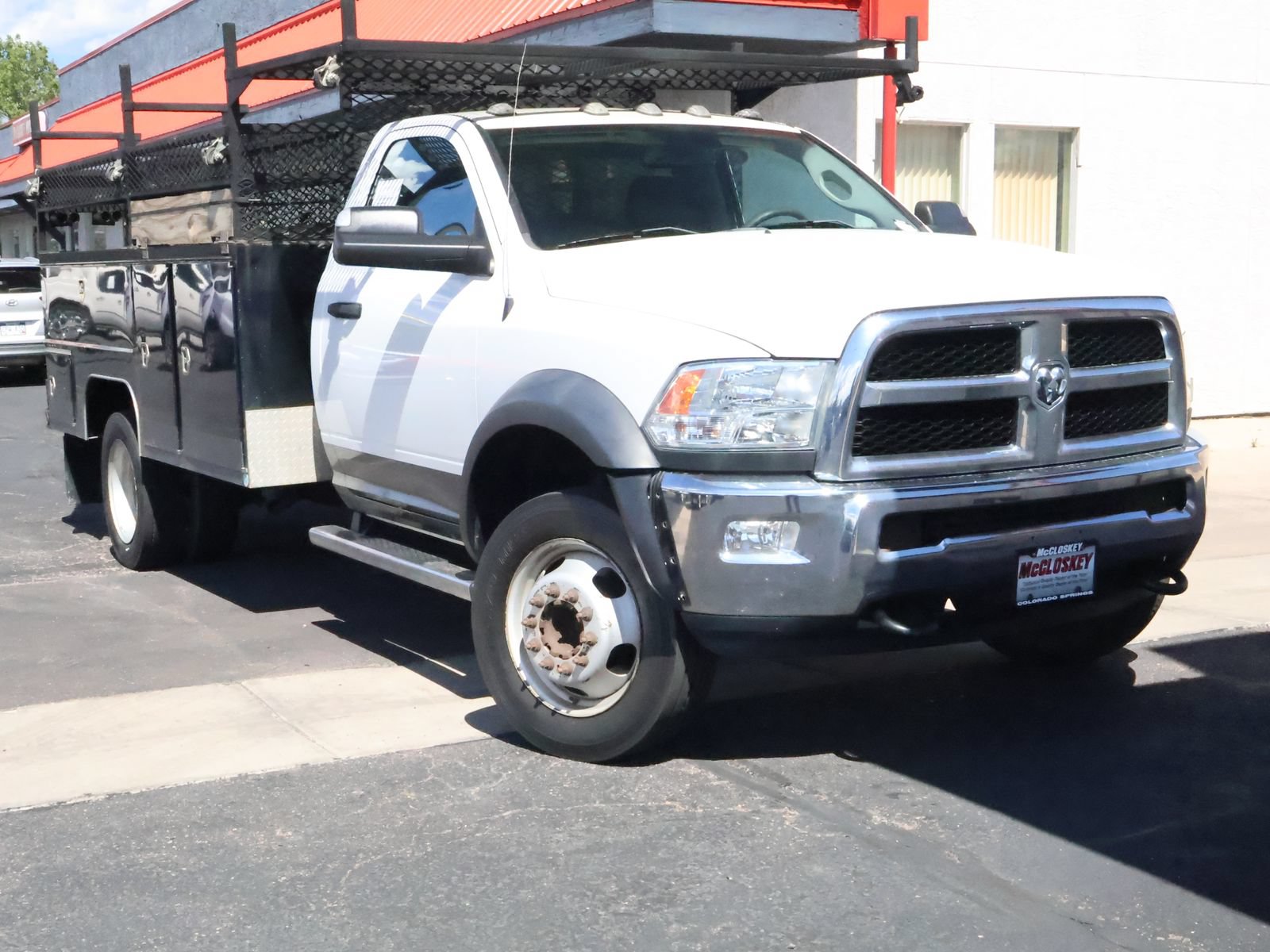 Used 2018 RAM 5500 Tradesman w/ Payload Upgrade Package AWD/4WD image 2