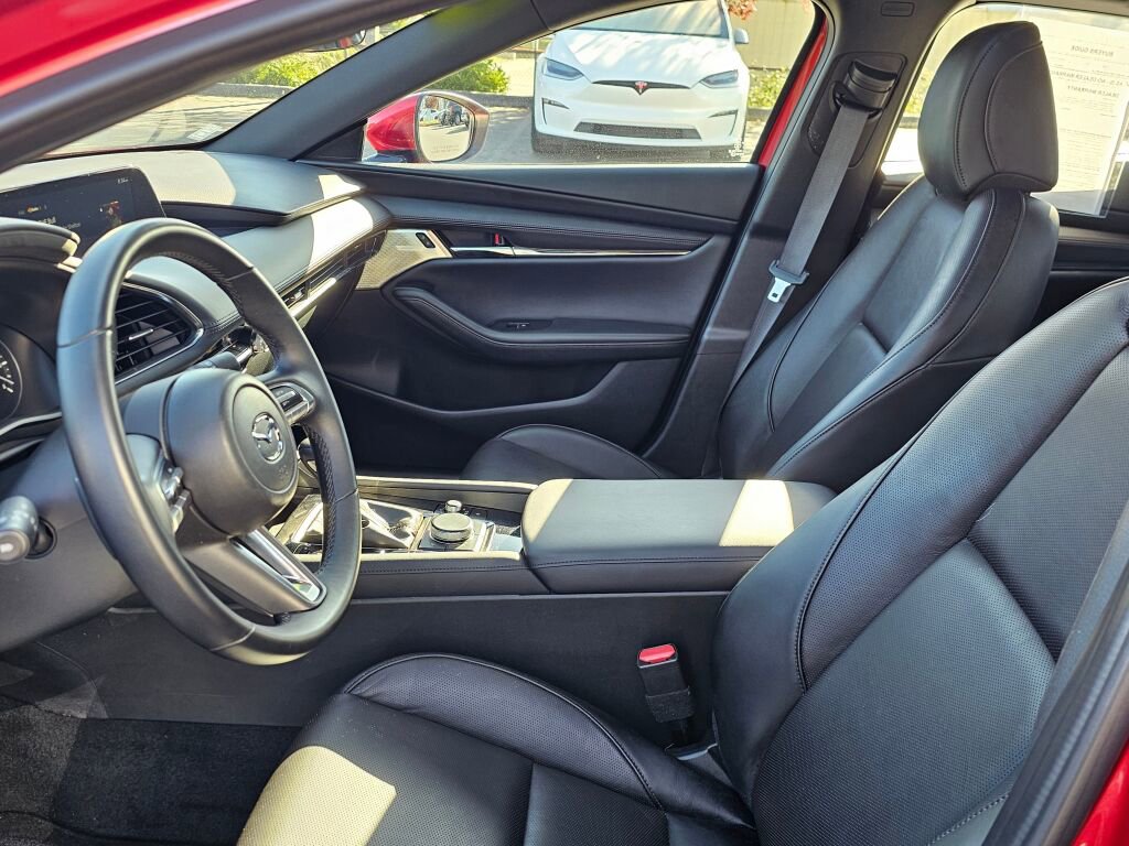 Used 2023 MAZDA MAZDA3 s image 24
