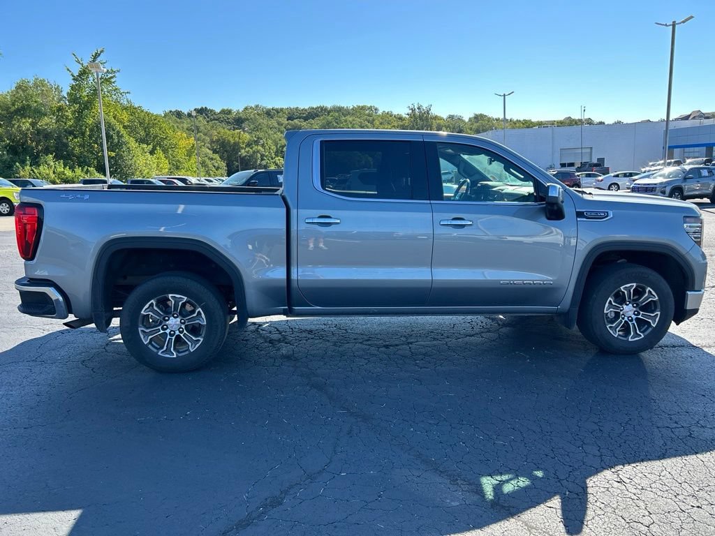 Used 2025 GMC Sierra 1500 SLT AWD/4WD image 4
