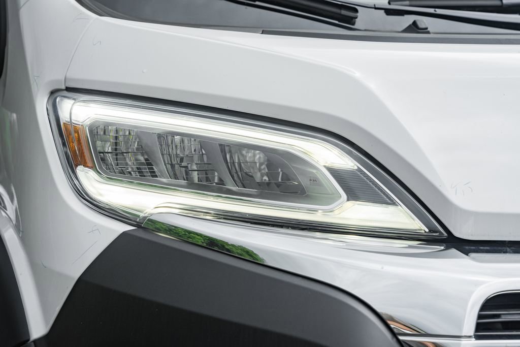 New 2025 RAM ProMaster 2500 w/ Quick Order Package 22G SLT image 10