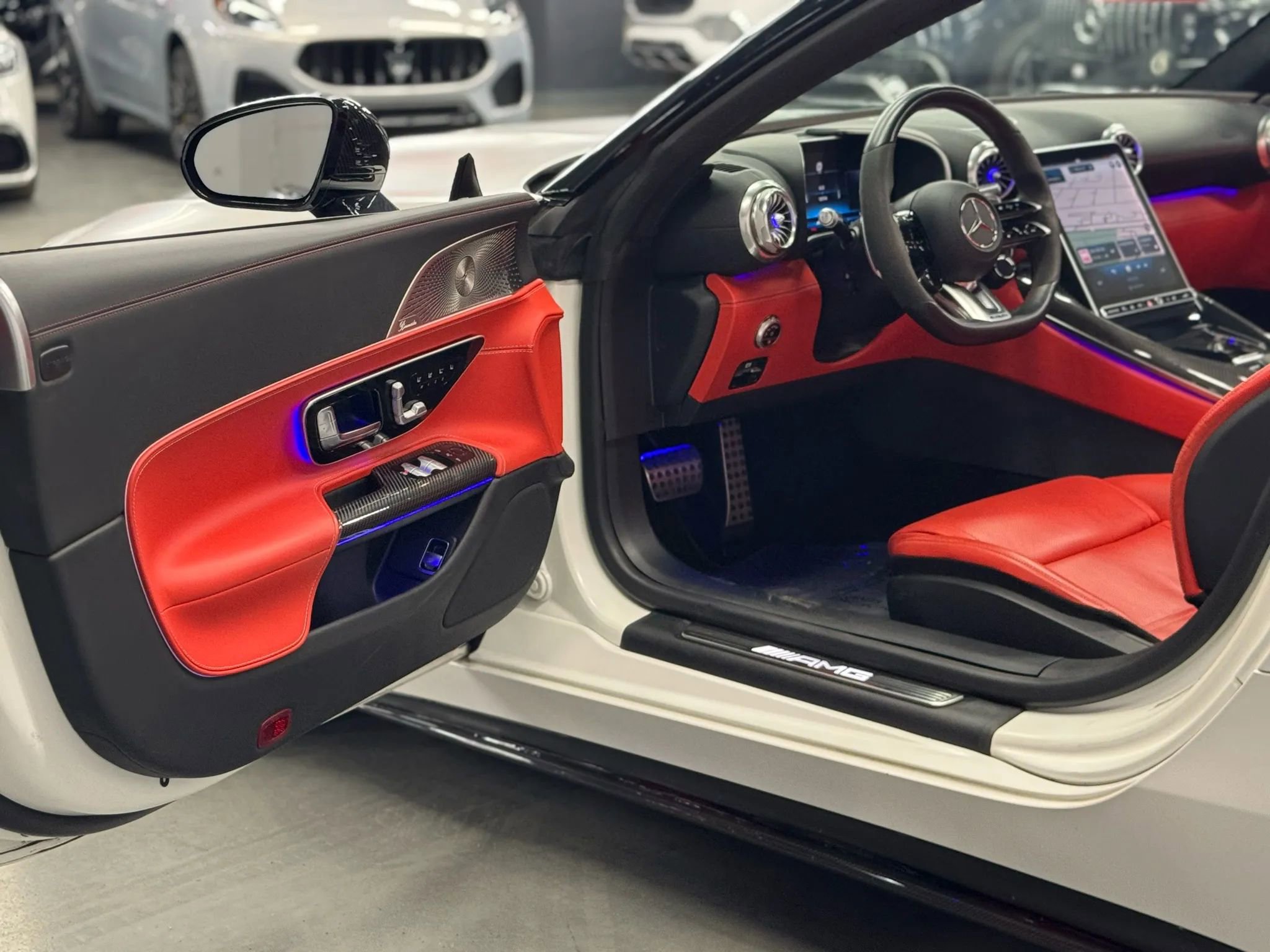 Used 2022 Mercedes-Benz SL 63 AMG SL 63 Touring Roadster 2D image 23