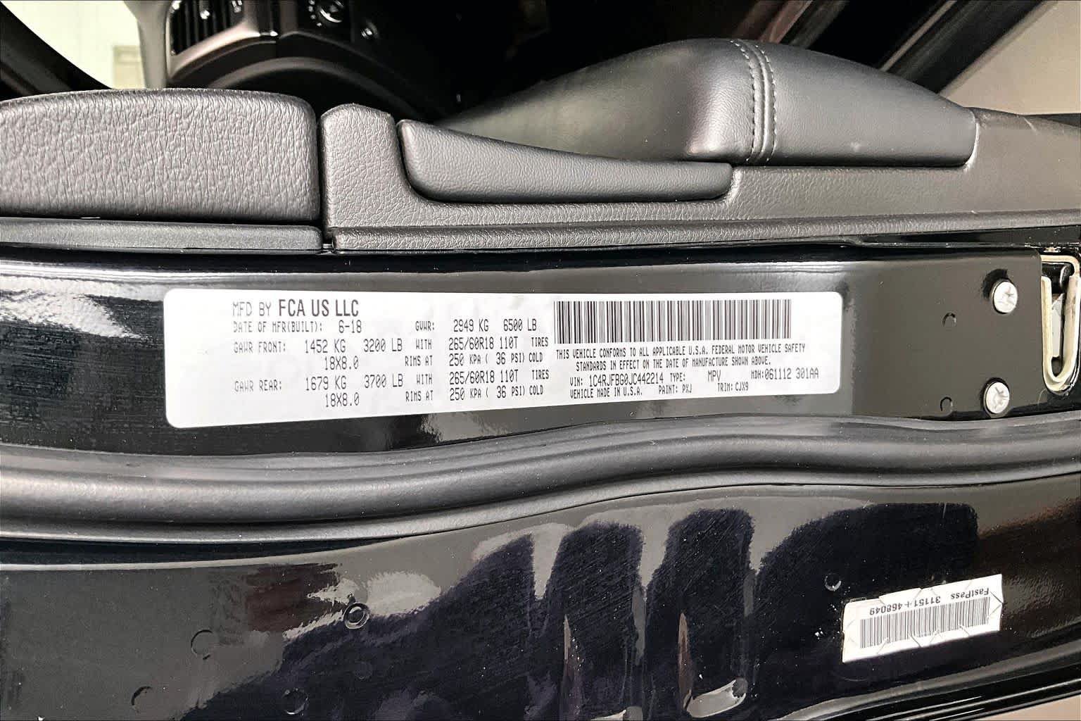 Used 2018 Jeep Grand Cherokee Limited AWD/4WD image 18