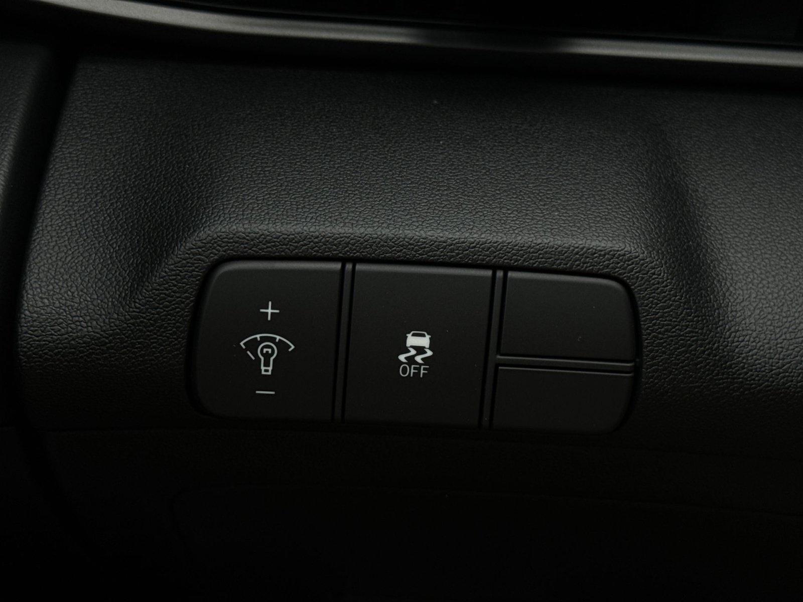 New 2026 Hyundai Elantra SEL Sport Premium FWD image 17