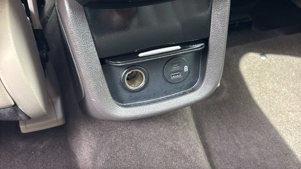 Used 2021 Lincoln Nautilus AWD image 9