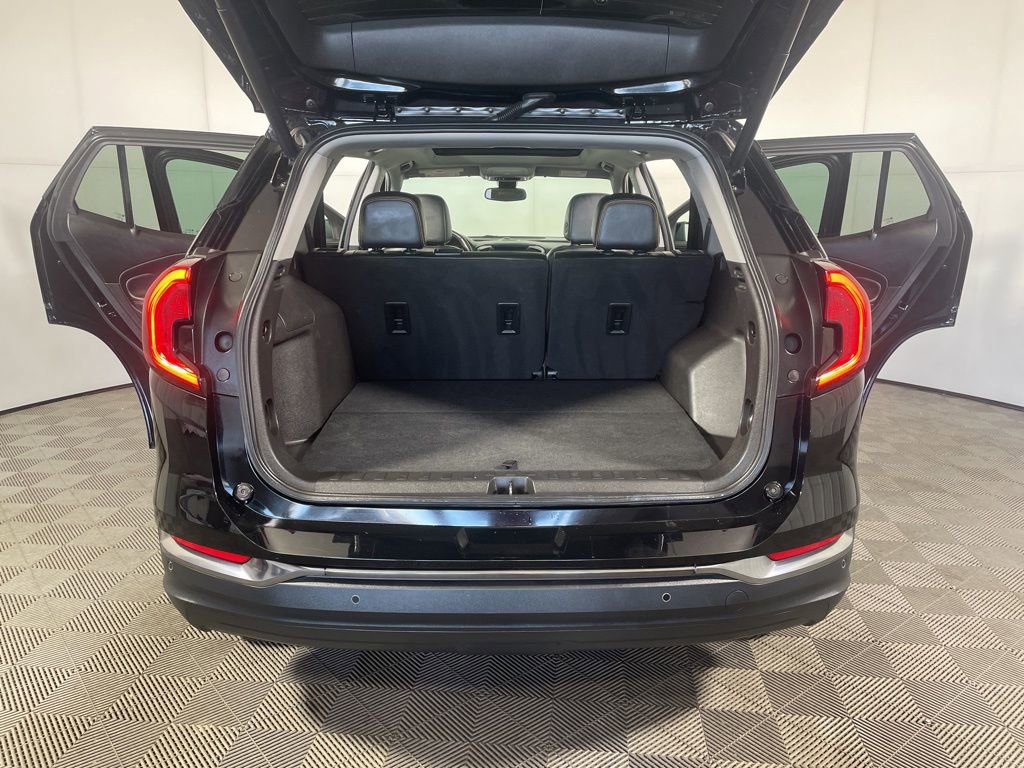 Used 2022 GMC Terrain AT4 w/ Infotainment Package II image 21