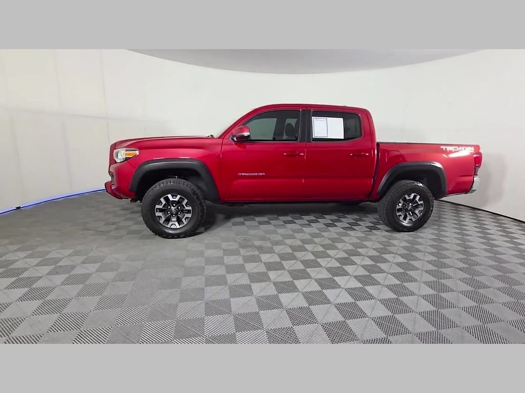 Used 2018 Toyota Tacoma TRD Off-Road AWD/4WD image 44