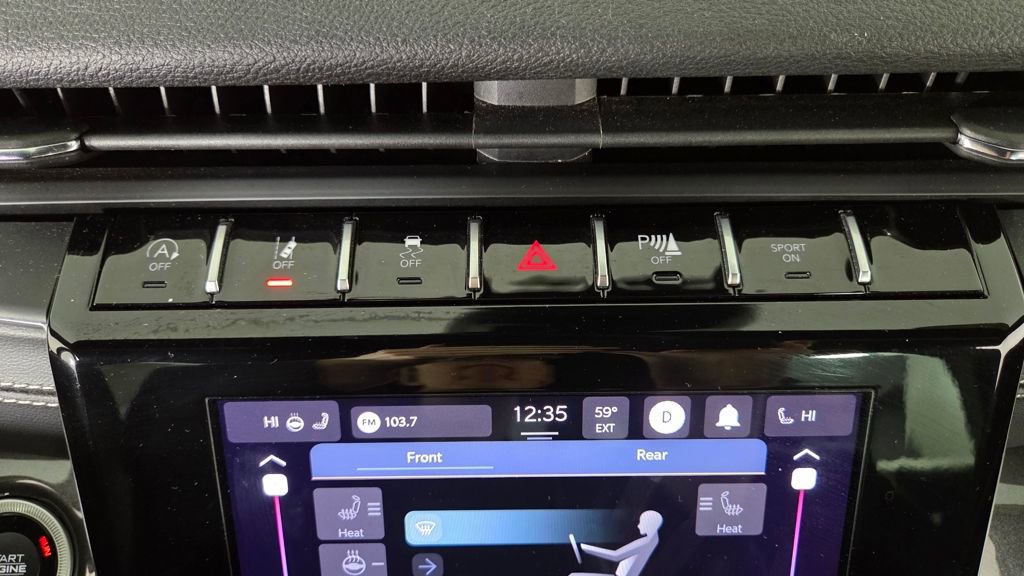 Used 2023 Jeep Grand Cherokee L Laredo image 27