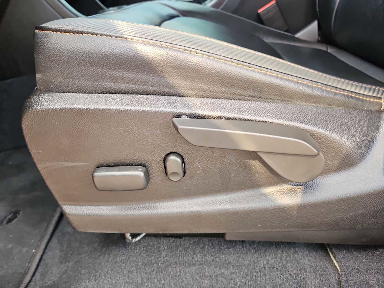 Used 2021 GMC Canyon AT4 w/ Trailering Package image 18