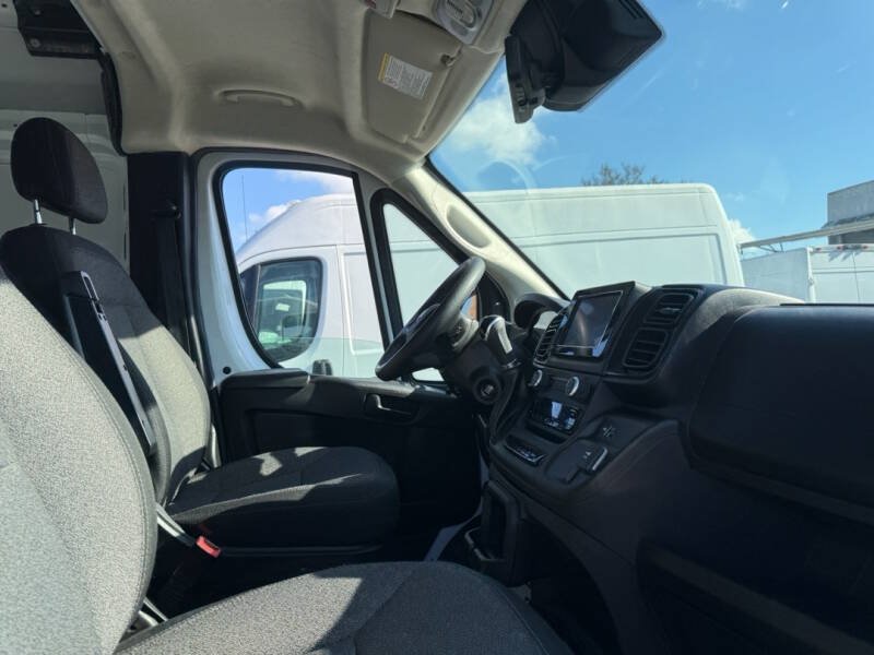 Used 2023 RAM ProMaster 3500 FWD image 8