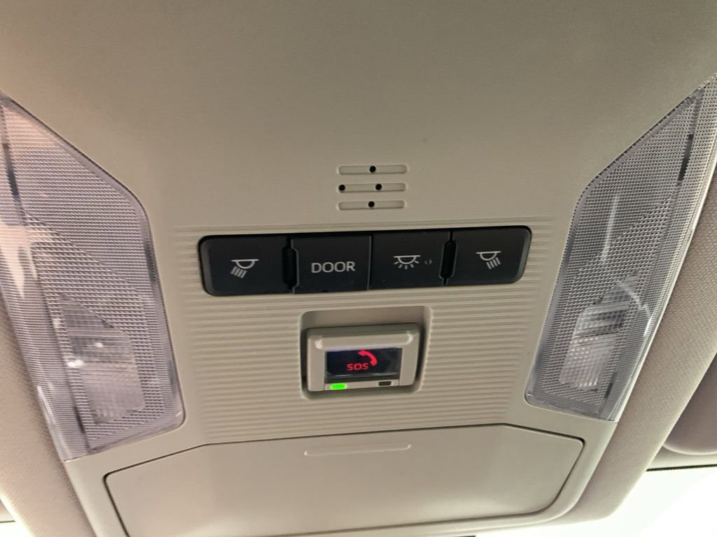 Used 2024 Toyota RAV4 LE image 22